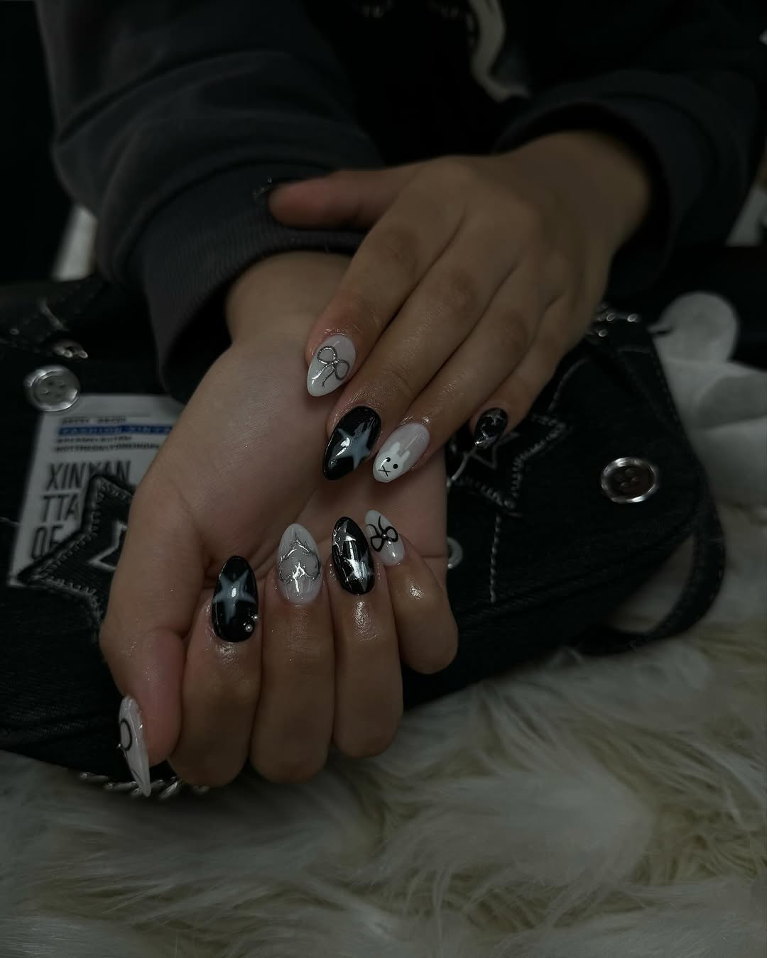 Nail Extensions & Fine Line
