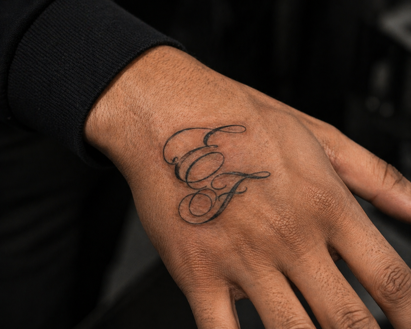 Elite Initials Script